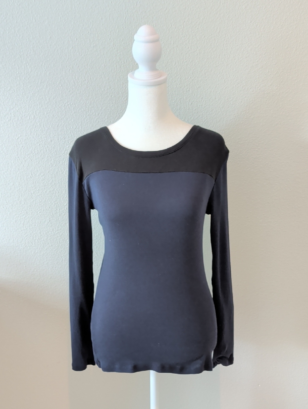 Ann Taylor Long-Sleeve Scoop Neck Top